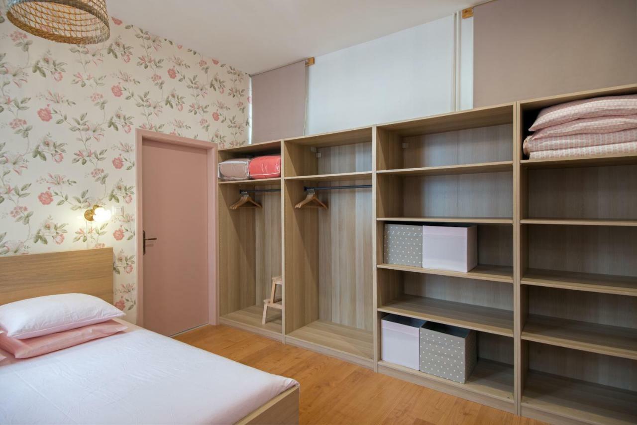 " Mademoiselle " 17 Boulevard Du Champ De Mars 科尔马 外观 照片